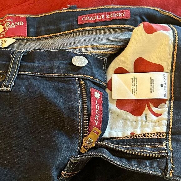 Lucky Brand womenāsādarkāblueādenimājeansāsizeā6/ā28 - Picture 3 of 6